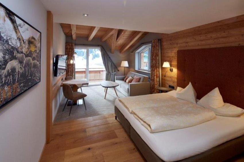 Alpenjuwel Rohnenspitze Hotel Zöblen Екстериор снимка